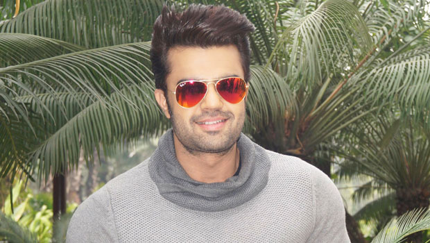 EXCLUSIVE: Manish Paul’s Emotional Connect With Farooq Sheikh, ‘Katha’ EXCLUSIVE: Manish Paul’s Emotional Connect With Farooq Sheikh, ‘Katha’