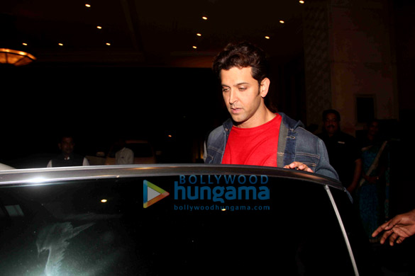 hrithik pooja at mohenjo daro promotions 8