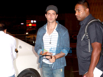 Hrithik Roshan & Pooja Hegde depart to promote 'Mohenjo Daro' in Ahmedabad