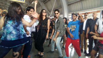 Sidharth Malhotra & Katrina Kaif groove to Kala Chashma at Shyam Nagar metro station in Jaipur