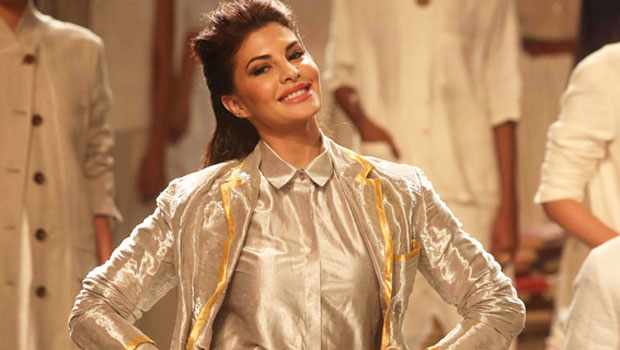 Jacqueline Fernandez Stuns One And All At Fashion Week Jacqueline Fernandez Stuns One And All At Fashion Week