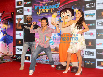 Jacqueline Fernandez & Tiger Shroff promote 'A Flying Jatt' at Smmash