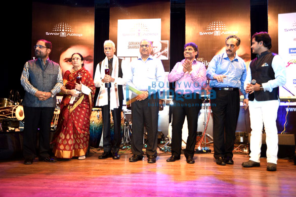 Johnny Lever graces Javed Ali’s music concert Johnny Lever graces Javed Ali’s music concert