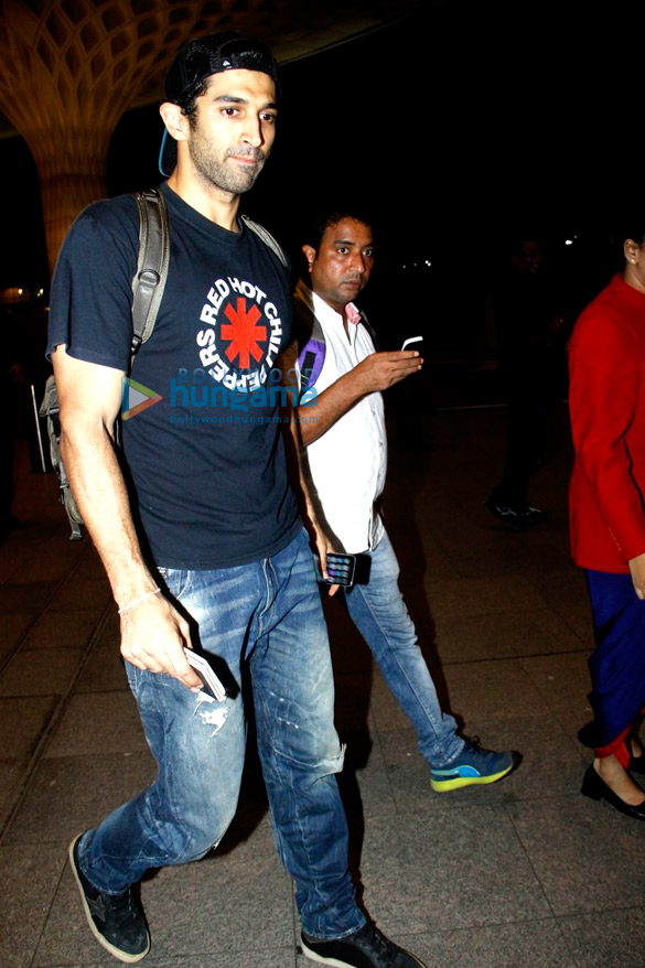 katrina alia parineeti depart for dream team 6