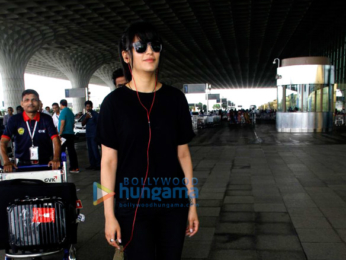 Madhuri Dixit, Shruti Haasan, Richa Chadda and others snapped at the airport