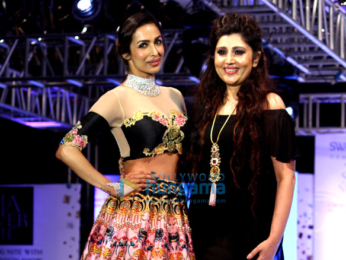 Malaika Arora Khan walks the ramp the at Silver Nite Jewellery show