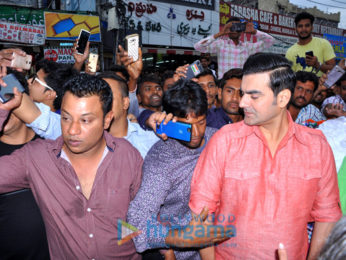 Nawazuddin Siddiqui promotes his film 'Freaky Ali' at the Charminar in Hyderabad