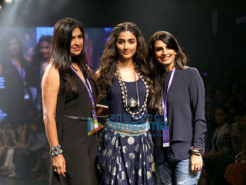 Pooja Hegde walks for Jade at Lakme Fashion Week 2016