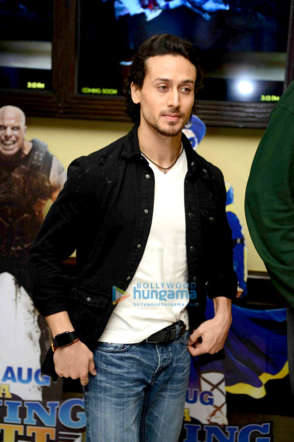 promotions of a flying jatt in delhi 5