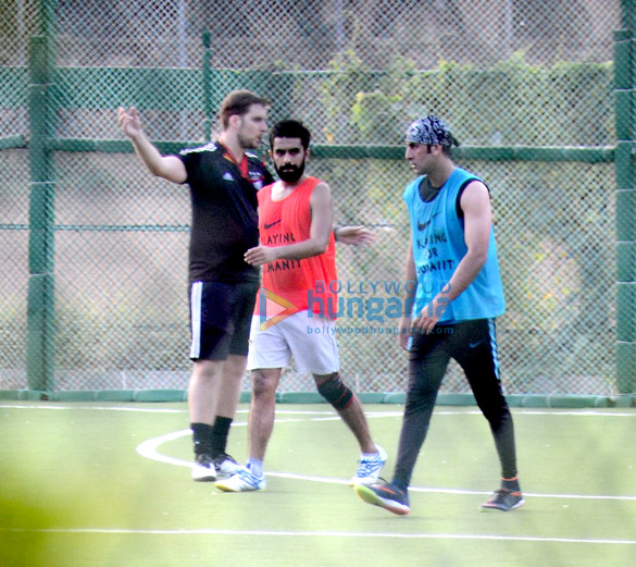 ranbir snapped while practicing football 4
