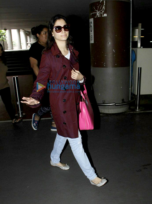 sanjay malaika neha snapped at airport 3
