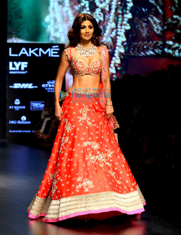 shilpa walks at lfw 2016 6