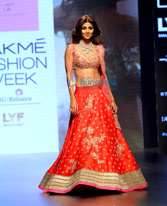 shilpa walks at lfw 2016 7