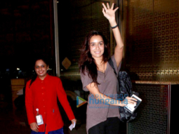 Shraddha Kapoor departs for ‘Half Girlfriend’ shoot in Cape Town Shraddha Kapoor departs for ‘Half Girlfriend’ shoot in Cape Town
