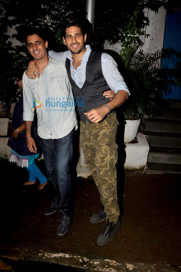 sidharth snapped with his brother 3