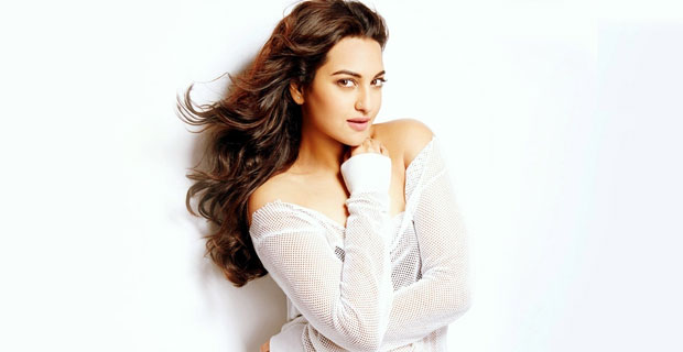 Sonakshi Sinha at IIFA Rocks Green Carpet, Madrid
