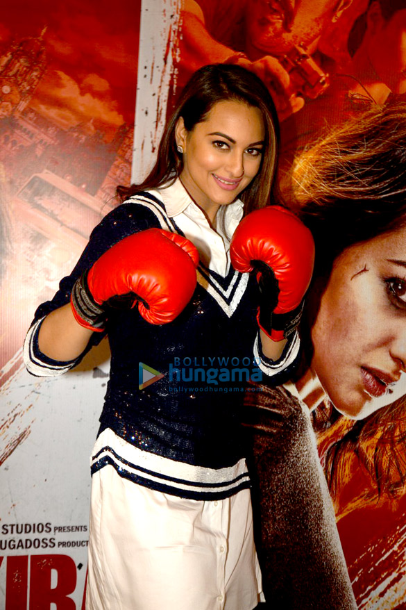 Sonakshi Sinha promotes ‘Akira’ Sonakshi Sinha promotes ‘Akira’