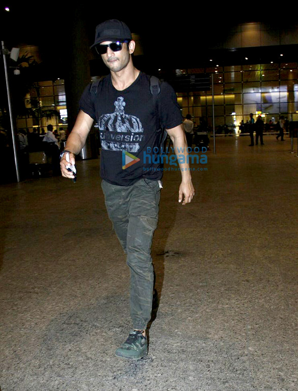 sushant kriti snapped for raabta 5