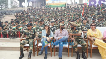 Team of ‘Shivaay’ visits at Attari border on Independence Day
