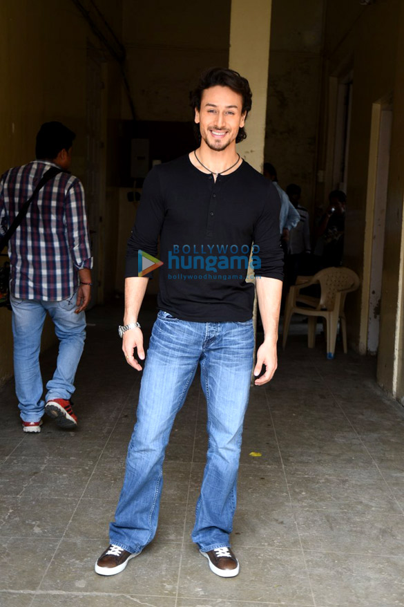 tiger jacqueline promote a flying jatt 5