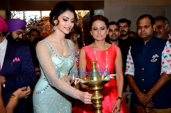 urvashi inaugurates glamour exhibition 1