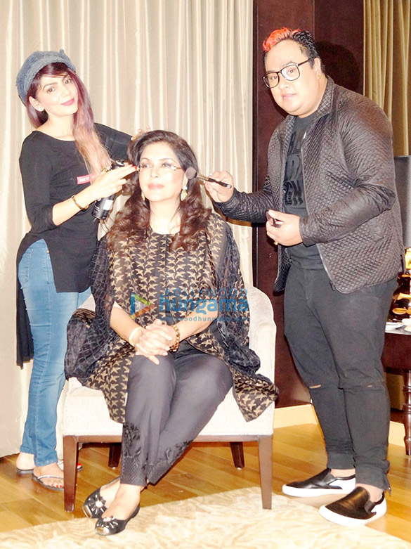 zeenat aman attends the beautypolis awards 7