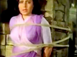 Rishi Kapoor teaches how to ‘tie Rakhee’