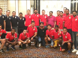 Check out: Ranbir Kapoor poses with the Mumbai City Football Club