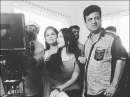 Check out: Sunny Leone on sets of Tera Intezaar