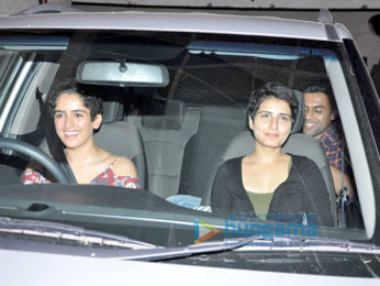 Aamir Khan watches the rushes of 'Dangal' with the cast