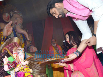 Abhishek Bachchan & Aishwarya Rai Bachchan visit Ganesha Pandal in Mumbai