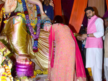 Abhishek Bachchan & Aishwarya Rai Bachchan visit Ganesha Pandal in Mumbai