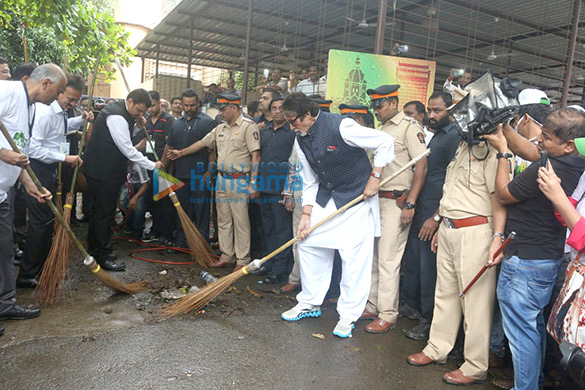amitabh bachchan honourable chief minister devendra fadnavis promote swacch bharat campaign 2
