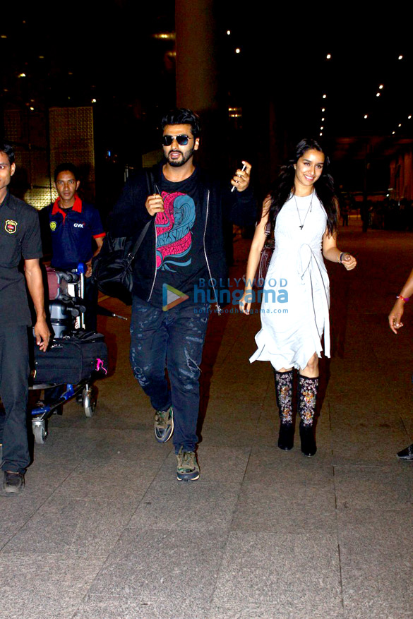 Arjun Kapoor & Shraddha Kapoor return after shooting ‘Half Girlfriend’ in USA Arjun Kapoor & Shraddha Kapoor return after shooting ‘Half Girlfriend’ in USA