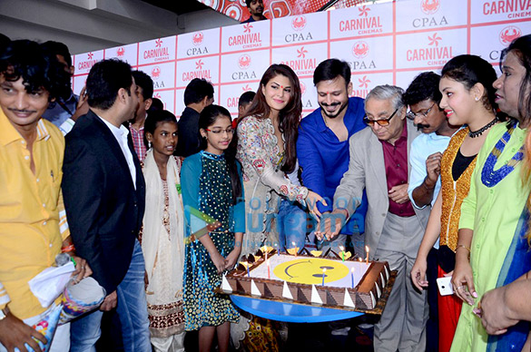 CPAA & Carnival Cinemas celebrated Vivek Oberoi’s birthday with ‘A Flying Jatt’ screening CPAA & Carnival Cinemas celebrated Vivek Oberoi’s birthday with ‘A Flying Jatt’ screening