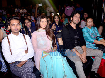 Daisy Shah paired with Rishi Bhutani for film 'Ramratan'