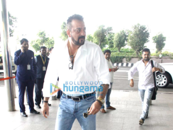 Deepika Padukone, Katrina Kaif and many more snapped at international airport