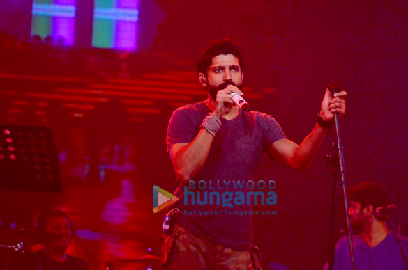 farhan arjun shraddha snapped at rock on 2 1
