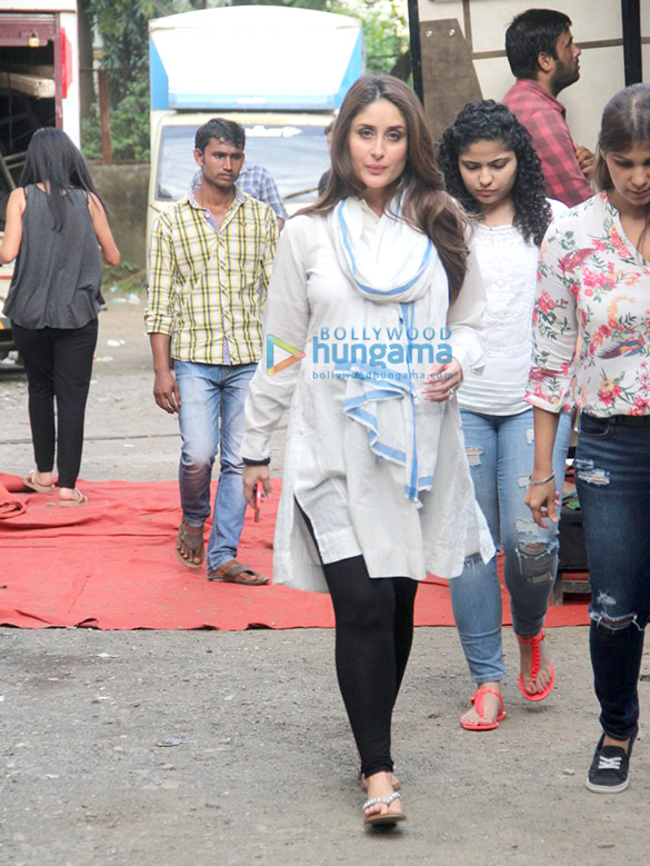 kareena snapped in mehboob studio 7
