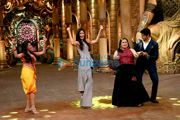 promotions of baar baar dekho on the comedy nights bachao 9