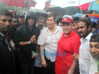 Ranbir Kapoor, Rishi Kapoor, Randhir Kapoor & Rajiv Kapoor snapped during Ganpati Visarjan at RK Studio