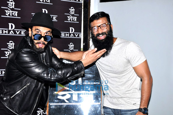 ranveer singh inaugurates d shave salon by his personal hair stylist 4