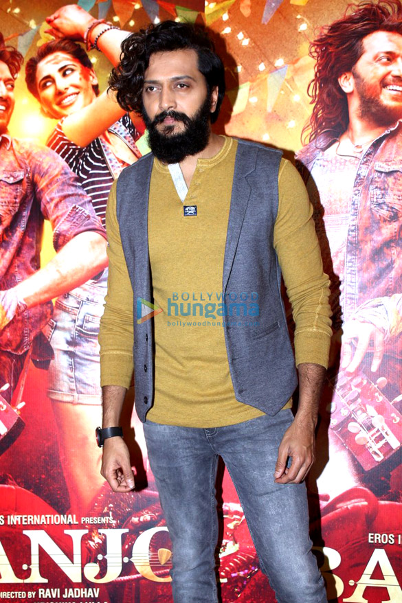 riteish nargis at banjo promotions 3