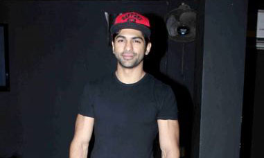 SRK, Priyanka Are My Biggest Idols: Taaha Shah SRK, Priyanka Are My Biggest Idols: Taaha Shah