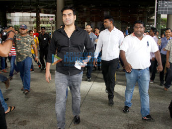 Salman Khan, Arbaaz Khan and Aayush Sharma arrive back in Mumbai