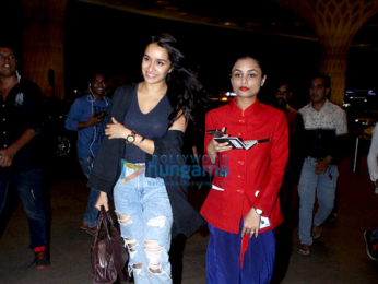 Shraddha Kapoor snapped on her way to USA for 'Half Girlfriend' shoot