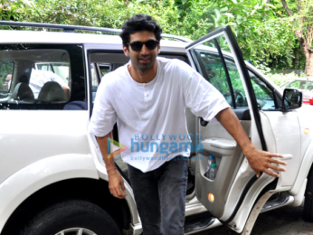 Siddharth Roy Kapur, Aditya Roy Kapur & Kunaal Roy Kapur snapped during house hunt in Bandra