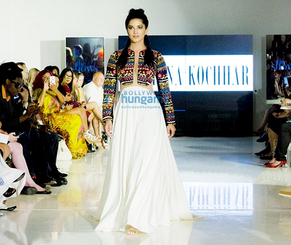 sunny leone walks the ramp at new york fashion week for archana kochhar 1