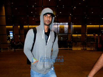 Sushant Singh Rajput & Kangna Ranaut snapped at the domestic airport