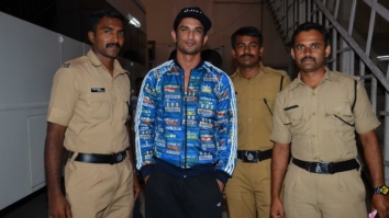 Sushant Singh Rajput meets police personnel during ‘M.S. Dhoni – The Untold Story’ promotions